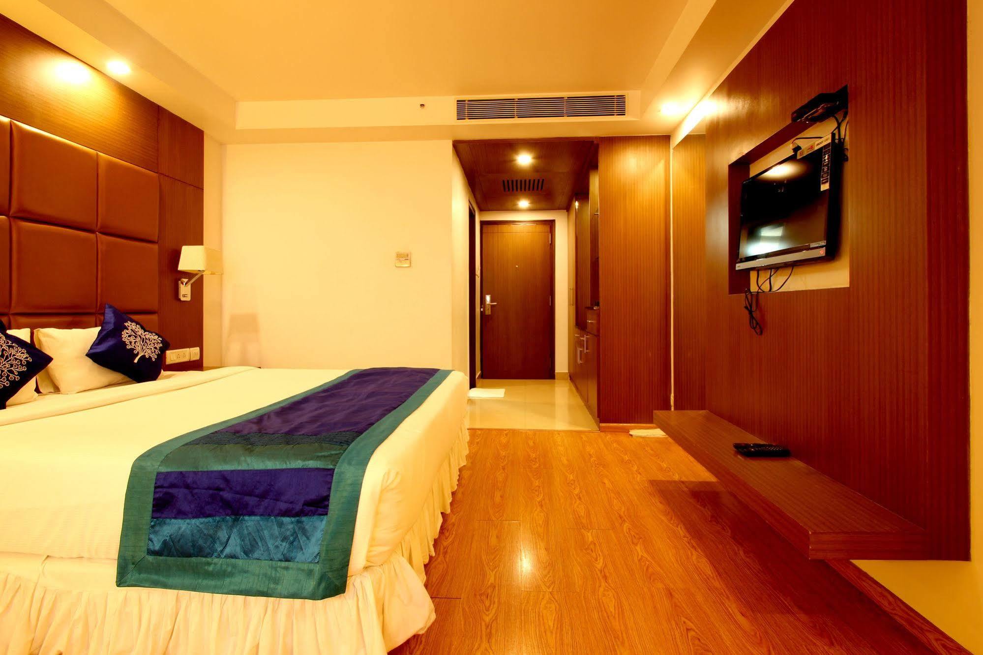 The Atrium Boutique Hotel Mysore Exteriör bild
